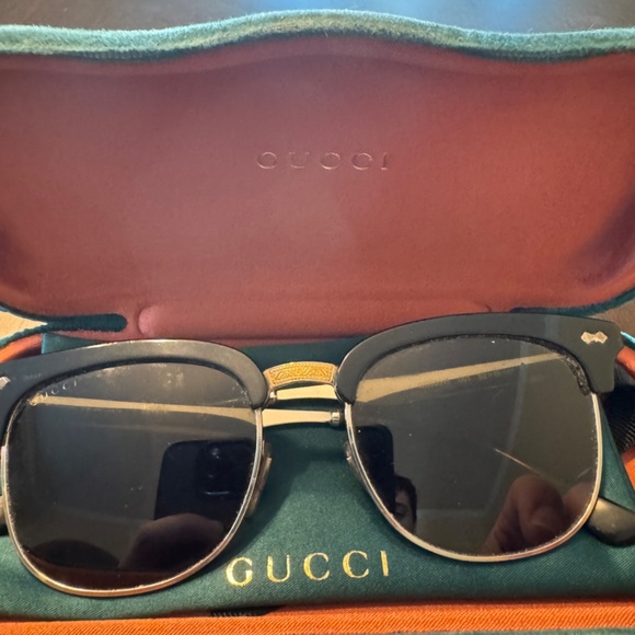 Gucci GG0051S Metal/Acetate Clubmasters- Black/Gold- W/ ORIGINAL DUST BAG & CASE - Picture 11 of 11